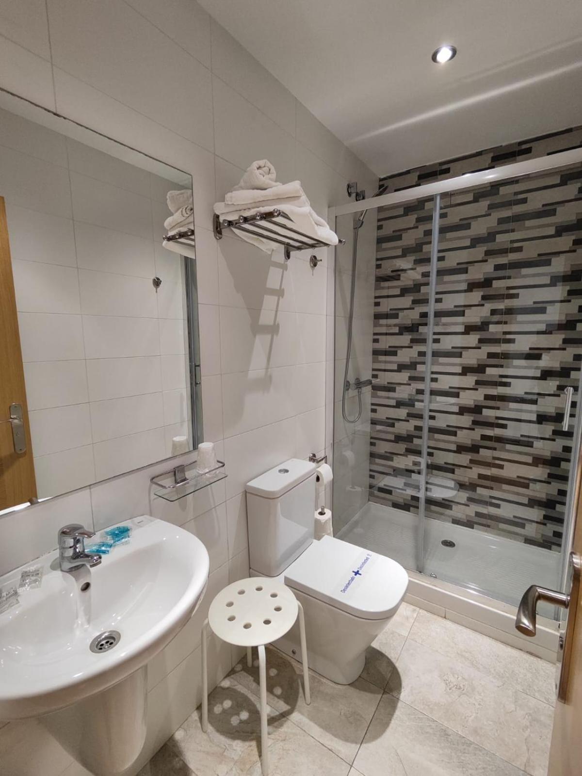 Hostal Rioja Condestable لوغرونيو المظهر الخارجي الصورة